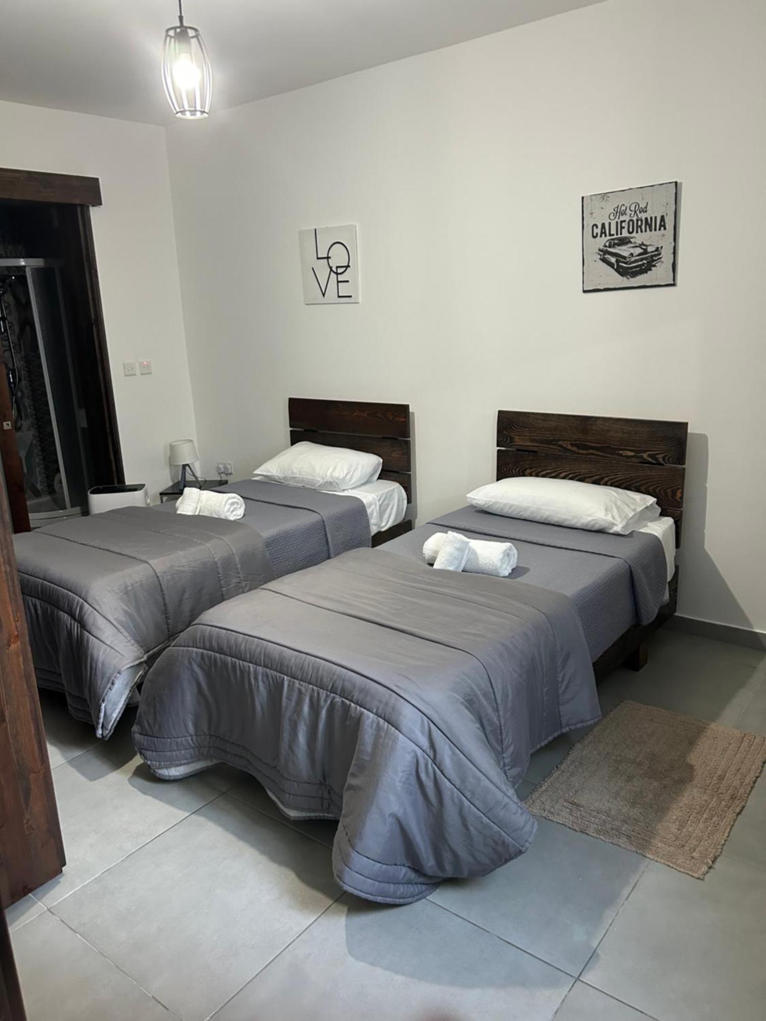 St Gaetans Studio Apartment 6A Hamrun Esterno foto